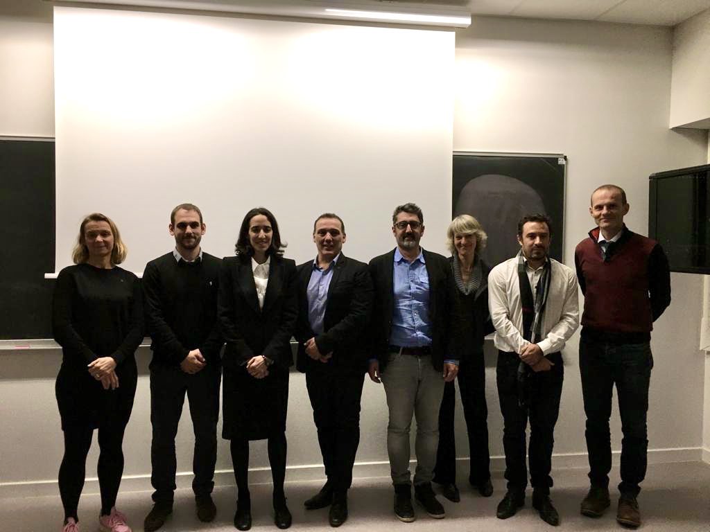 FHintzy's tweet image. Ça sent la neige ... mais en amphi 😉 bravo Marine Alhammoud et merci aux encadrants  #libm  #usmb