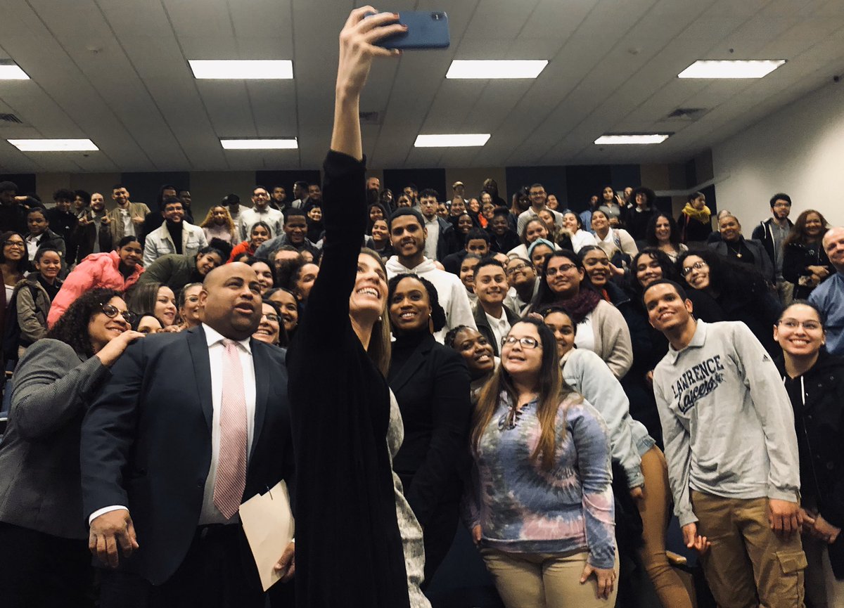 LPS_Education's tweet photo. Big thanks to Congresswomen @LoriTrahanMA and @AyannaPressley for today’s thoughtful, energized, inspiring conversation with our amazing students at Lawrence High, and to @Juana_B_Matias for an expert job guiding discussion https://t.co/8sN7EZ9z84