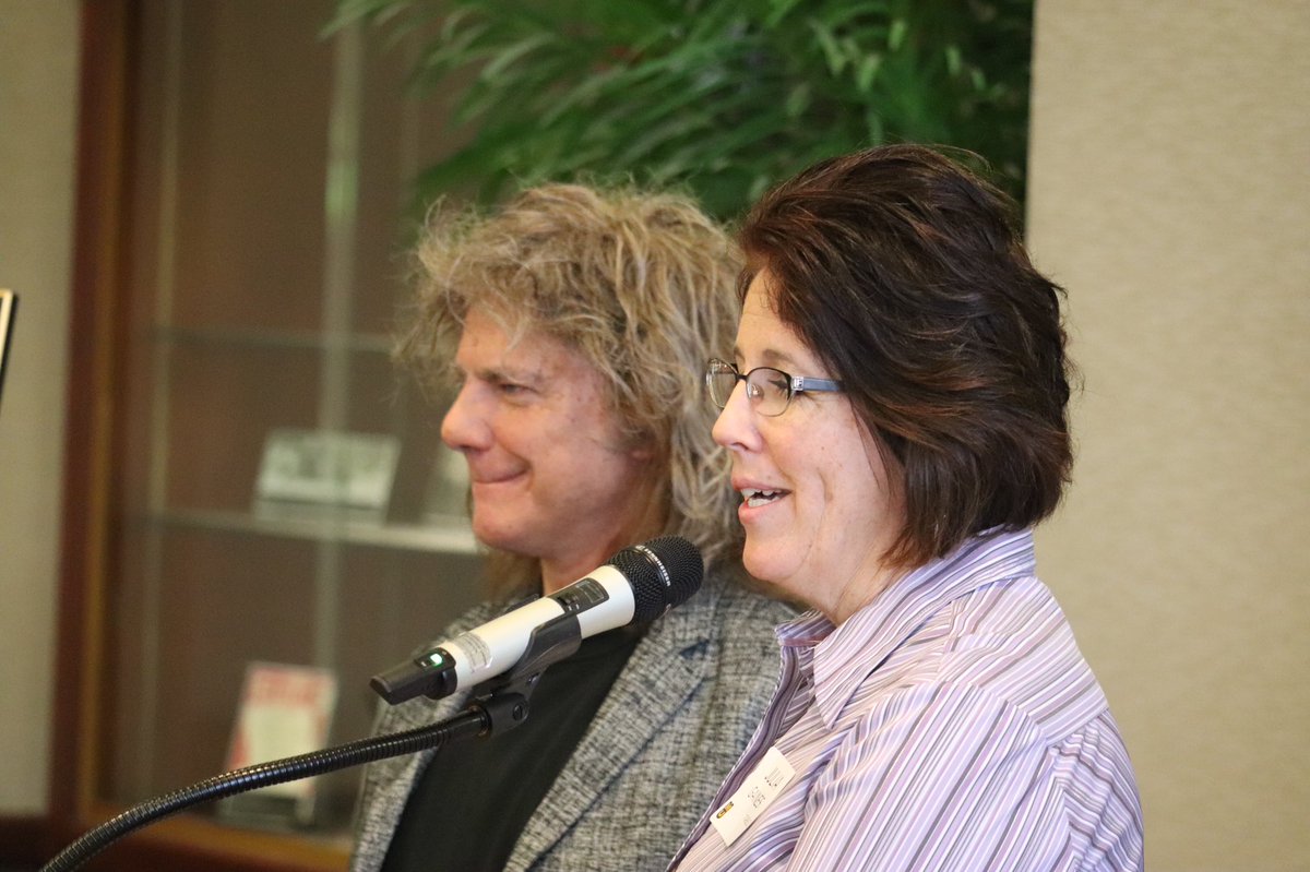 Professor Gaines does an impromptu question & answer with Pat Metheny.