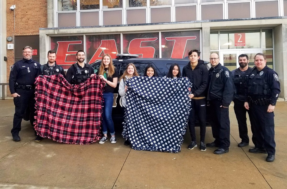 GKeyclub's tweet photo. @GE_Rams @keyclub members present @LilacVillage Police Department with Key Club made blankets to keep in their squad cars for those in need. 8 completed, smaller version for little ones on the way. @GlenbardDist87 #ramtastic #villageoflombard https://t.co/44XdbK1J73