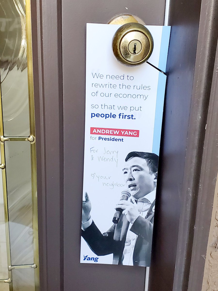 lilyanewhouse's tweet image. Got my canvass map for the day. Neighborhood looks a little familiar. @AndrewYang #YangGang #HumanityFirst #NevadaForYang #Yang2020