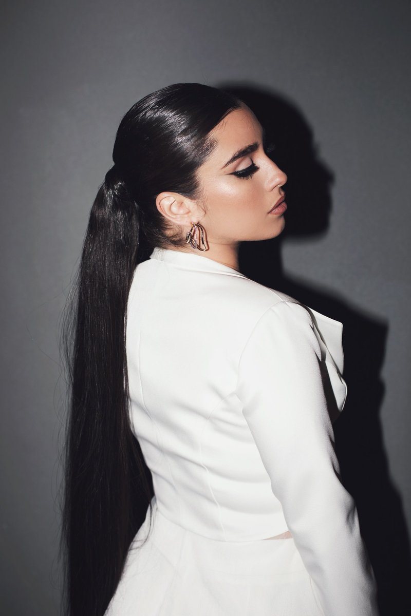 LaurenJauregui's tweet photo. Thank you @billboard for having me at last night’s #WomenInMusic event! I’m always grateful to be in spaces surrounded by such powerful, ground shaking, unapologetic, beautiful, talented women. Last night was a dream and honor to be a part of. ✨ https://t.co/Vg6hgYiPQf