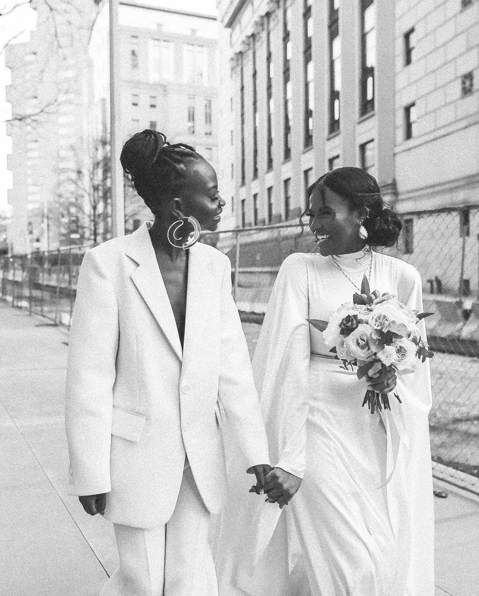 cyberglittter's tweet photo. aweng chuol &amp; lexy by tatiana katkova https://t.co/7ncCPX02Ax