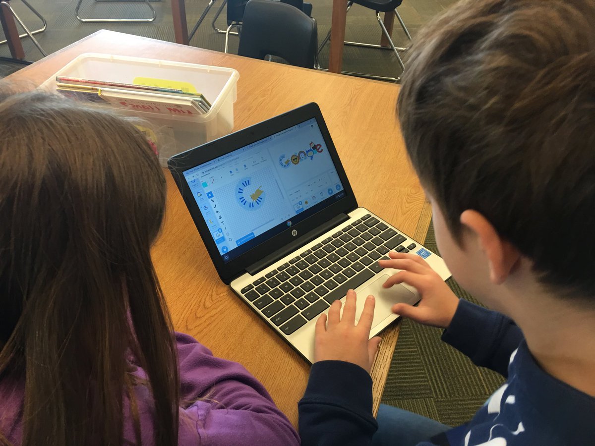 heidikeairns's tweet image. Thursday’s #HourOfCode ⁦@FieldElementary⁩ #JCPSIT3 #JCPSCODES #LLLL #jcpslibraries