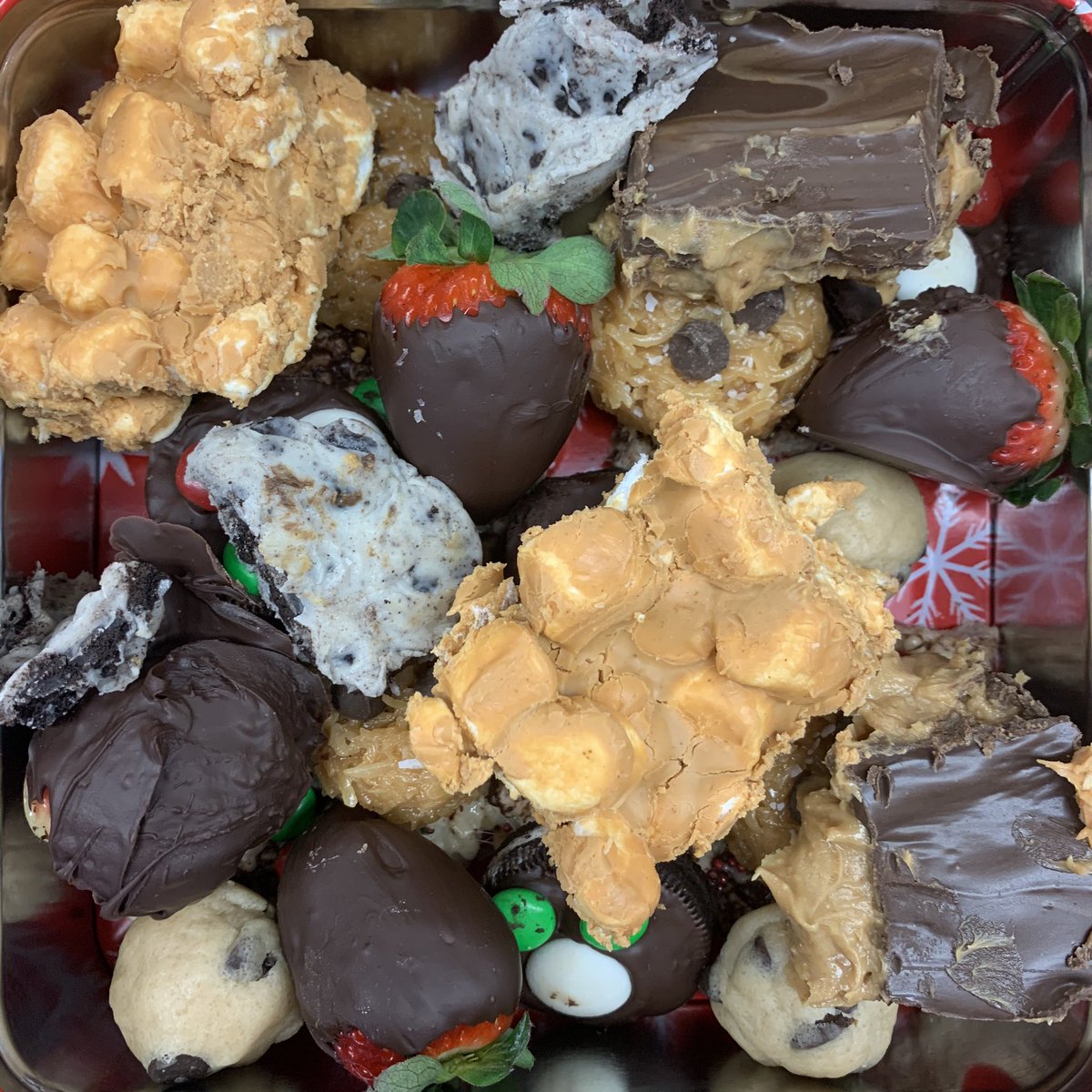 GCMSGA's tweet image. “Baked” a few no bake desserts for our administrators, counselors, custodians, secretaries, and security staff today in Leadership class. Thank you, all! Happy holidays!