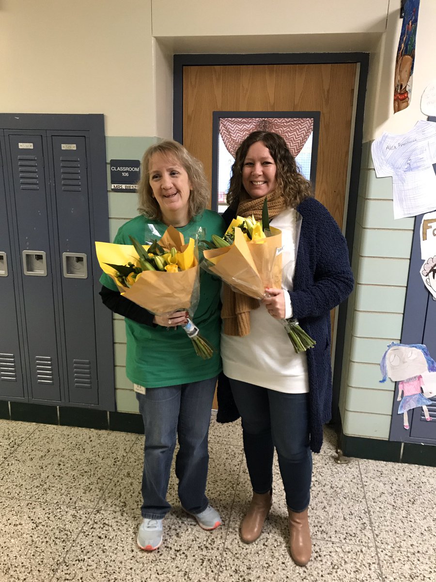 FTSD_Riverfront's tweet photo. Congratulations to  these two!! Mrs. Trefz was selected as Educational Specialist of the Year and Mrs. Biesz as Teacher of the Year #RiverfrontRocks #Congratulations https://t.co/SDfT3WgzBh