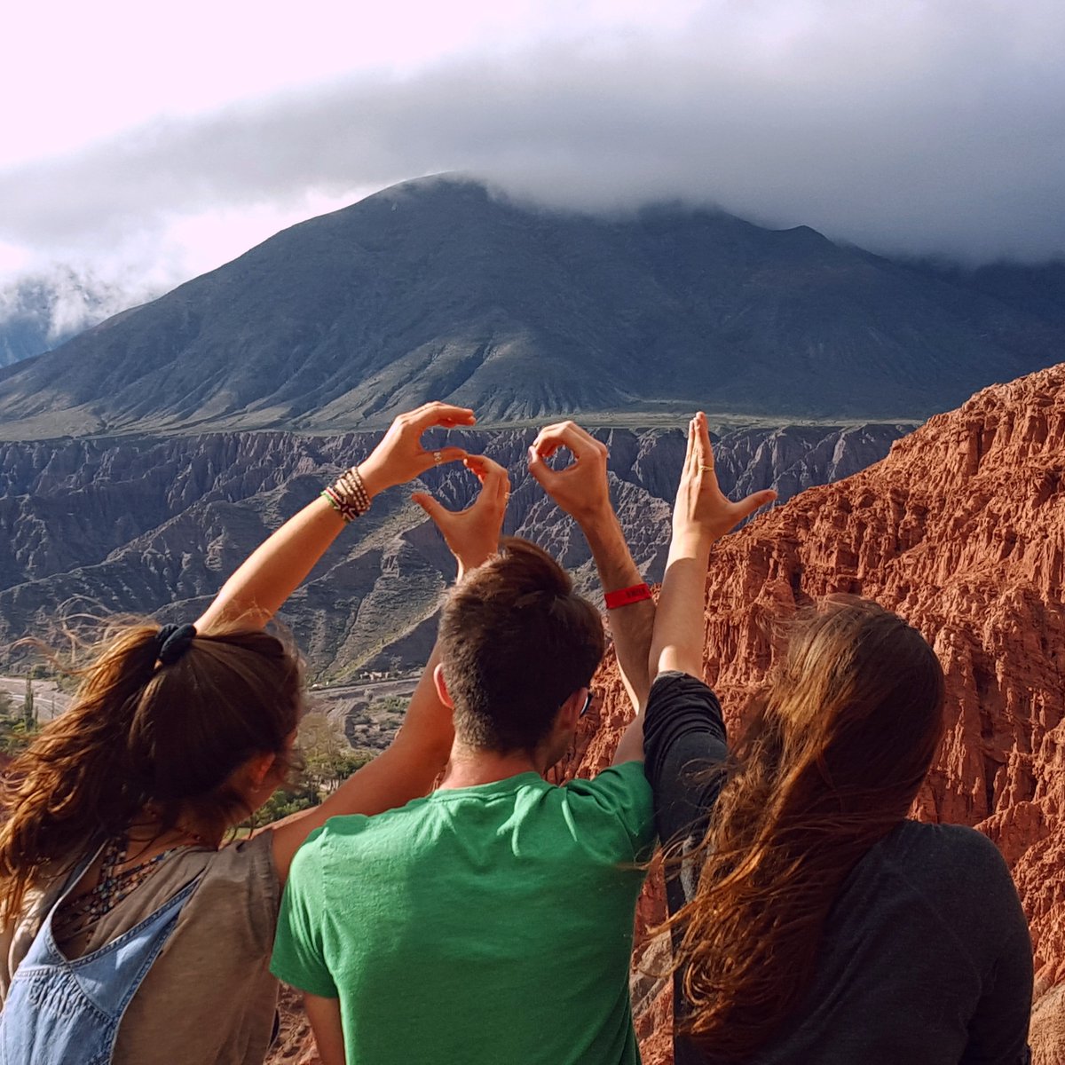 Sol_Education's tweet photo. We want to wish a buen viaje to our Costa Rica and Mexico SOLmates who will be returning home tomorrow. You are always a part of the SOL family! Thank you for a wonderful semester 🇨🇷 🇲🇽 ❤️ 
.
.
.
.
#solmatesabroad #fallsemesterabroad #spanishstudyabroad #spanishimmersion https://t.co/JEe4yh91Ab