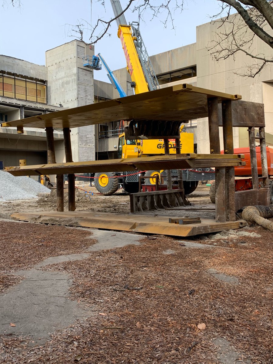 ButlerCareer's tweet photo. Construction continues on @butleru’s $100 million sciences expansion, taking over both Gallahue Hall and Holcomb Building. #butleru #butlerbeyond #butlerbeyond2020 #godawgs #🐶 https://t.co/9CfR09A85O