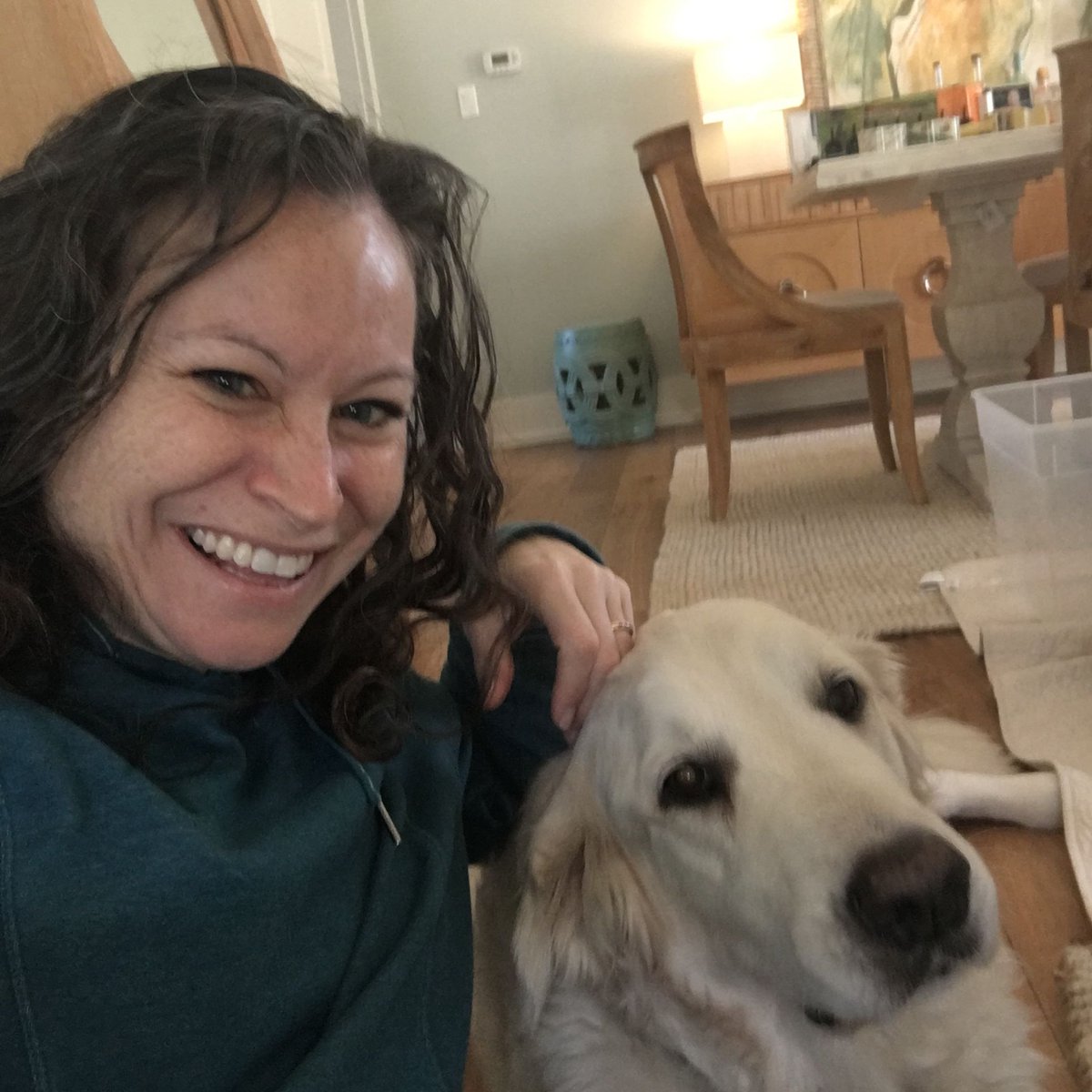 3eOrganizing's tweet image. Ok Friday! Let’s do this! I love what I do. Especially when I get to spend the day packing with my sweet client’s awesome doggo, Brewer. He’s the best puppers!
#organizedmove