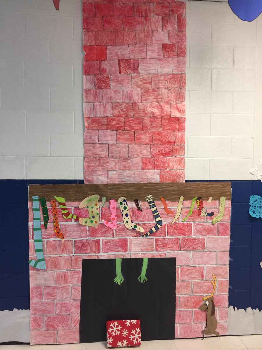 EBStanleyMS's tweet photo. And the bright and cheery #Whoville created by sixth graders warmed the heart of the #Grinch! https://t.co/JGxPYx2nsT