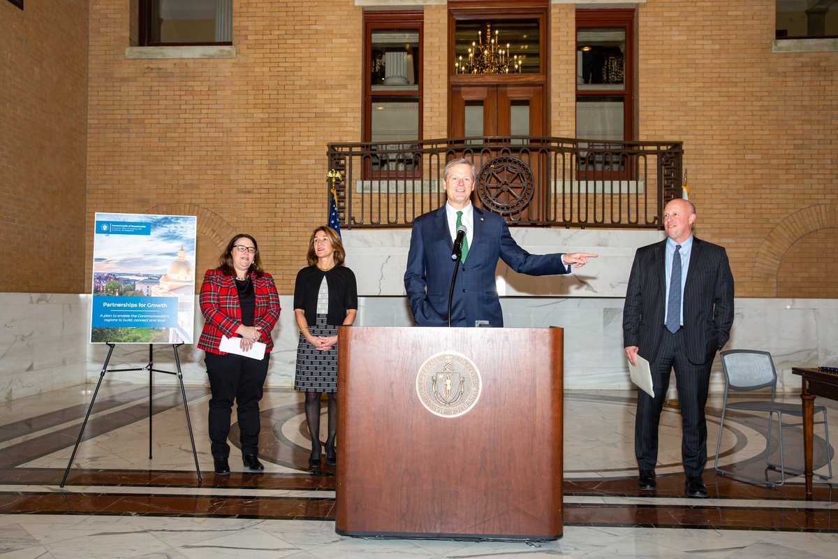 MALtGovArchive's tweet photo. Proud to join @MassGovernor, @MassEOHED, legislators and members of the Economic Development Planning Council this afternoon to sign the Commonwealth's economic development plan, "Partnerships for Growth: A plan to enable the Commonwealth's regions to build, connect and lead." https://t.co/jFD8xLKWyT