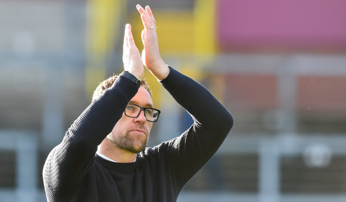 #CreweAlex back in <a href="/SkyBetLeagueTwo/">Sky Bet League Two</a> action at Gresty Road 😍

See you tomorrow, #DARAWA 👏