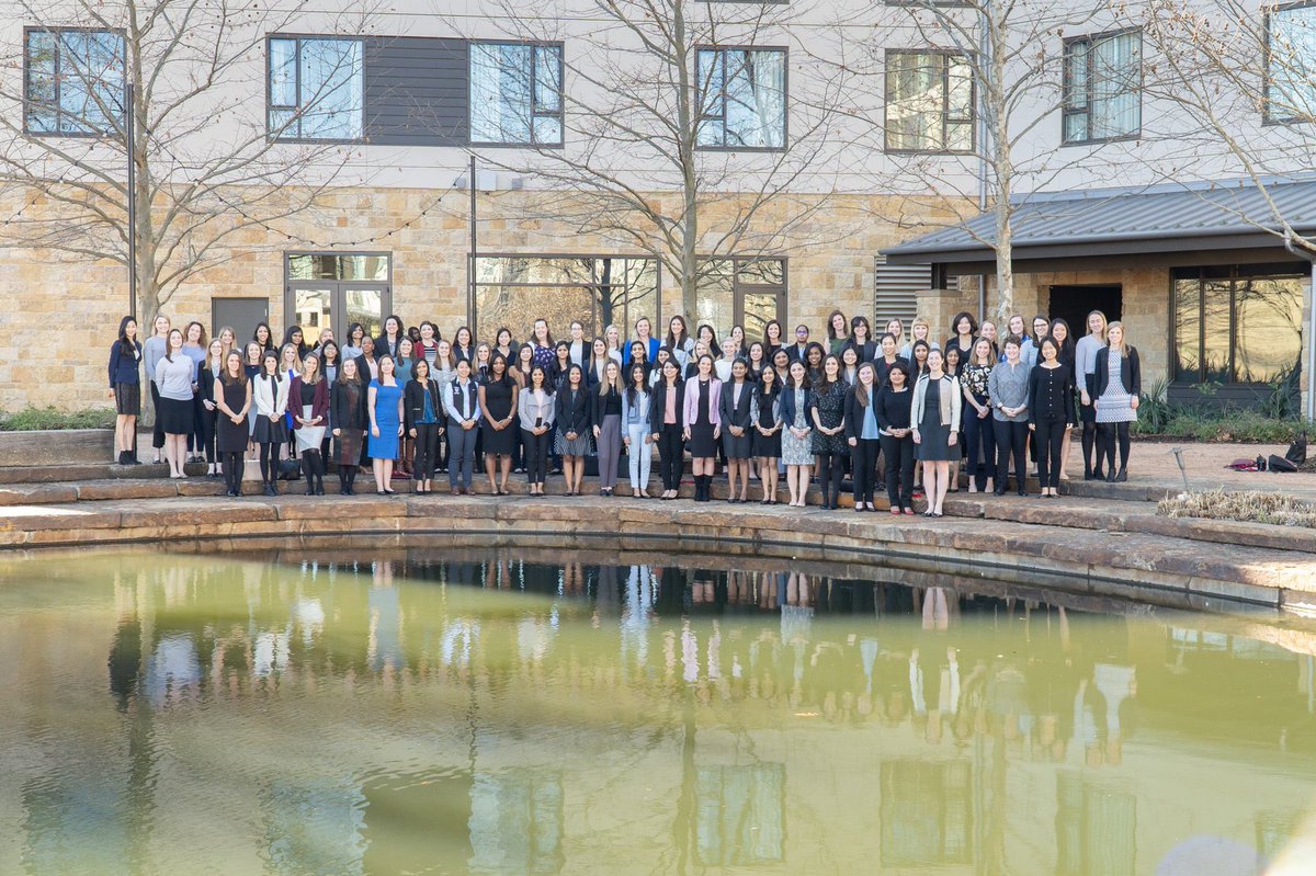 Throwback to an amazing DWLL Conference with amazing women last year! 
#ownit #leadit #liveit #dwll2020 #sheleadsstrong