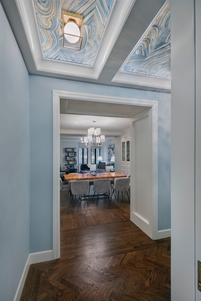 katzarch's tweet photo. Check out this beautiful residence we worked on with interior decorator. It is located in a 110 year old Landmark building on the UWS. The project entailed the combination of two adjacent apartments and the creation of a dramatic entrance vestibule. Photos by: David Joseph. https://t.co/VKy9Er4mil