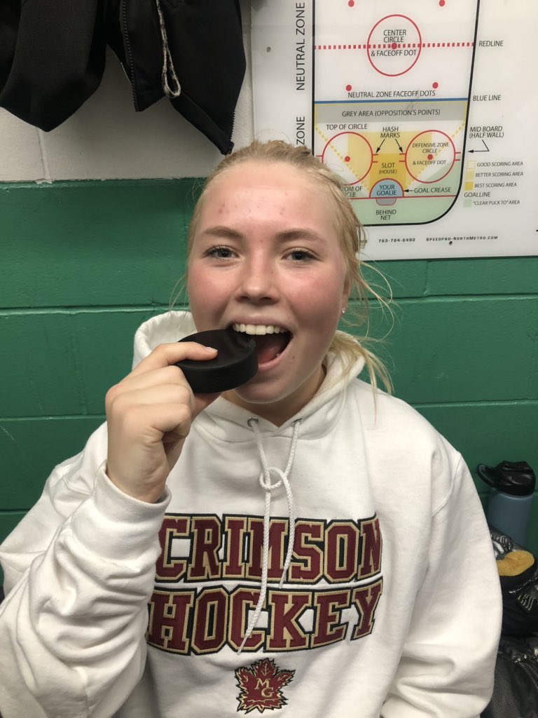 BECKEE BEULKE WITH HER FIRST VARSITY GOAL!!!!