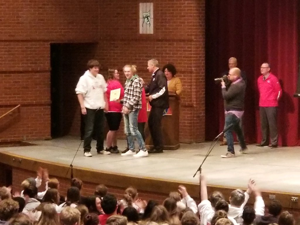 York1ActSpeech's tweet photo. Congratulations York on your Class B 3rd place finish! York also won the Class B Outstanding technical award! Huge congratulations to Sophia Chavanu​​ and Andrea Saxer​​ for winning outstanding acting awards for your state performance! It was your best show. #veryproud #yorkdukes https://t.co/ScHccCvRxk