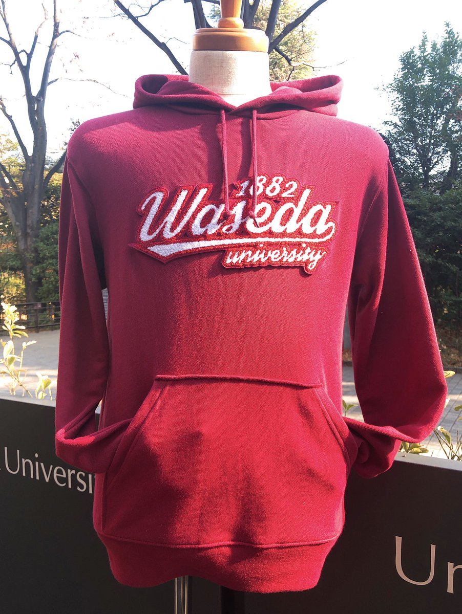 Uni Shop Cafe125 早稲田大学 Uni Shop125 より 店頭先行販売商品のご紹介です 立体的な筆記体のワッペンが可愛い サガラワッペンパーカー 6800 観戦や通学でも使いやすい カジュアルなデザインとなっております カラーは エンジ グレー