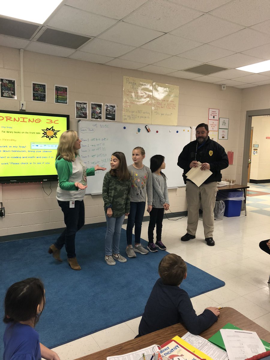 AmyRyanbc's tweet photo. I am so proud of these three students! They were caught in the act @chpinckneyelem sitting next to a student who was sitting alone at lunch! Thank you @princshep and Officer Sides for recognizing them! #cpemagic https://t.co/82BGn3DXxc