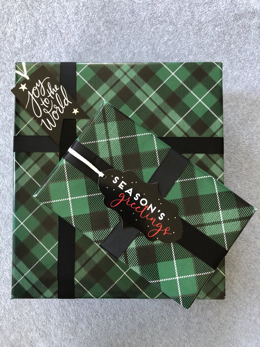 iammichelleburt's tweet photo. If gift wrapping is time consuming or not your thing, I can help wrap your gifts! Contact me for mobile gift wrapping options and rates. #MsCongenialitysGiftWrap #holidays #Christmas #ChristmasGift #GiftWrappingService #Atlanta #GiftWrapping #Gwinnett #Buckhead #Alpharetta https://t.co/GtYc9Vb27w