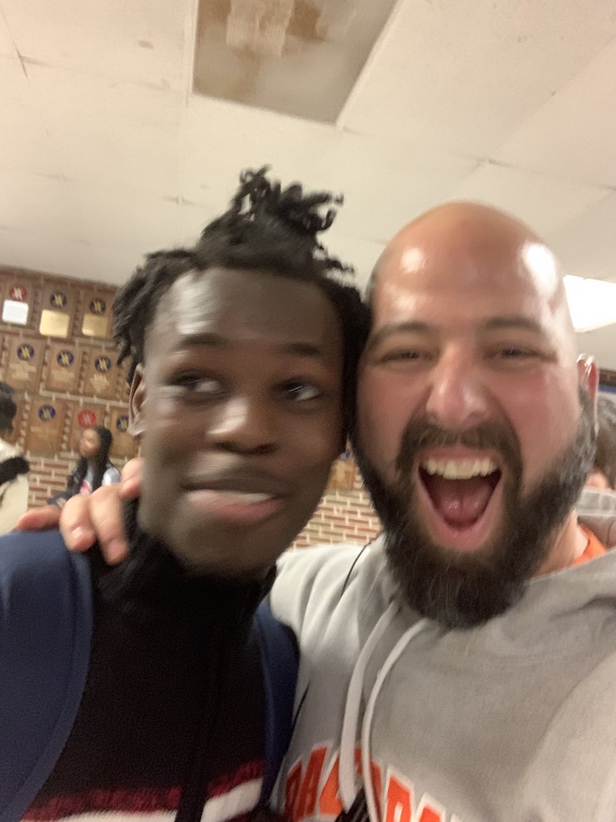 rusdmiller's tweet photo. Big sweep tonight for the @Park_Panthers basketball programs over Horlick. Capped off with a 60-58 win and a huge shot by Terry!  Great night to be a Panther! @RacineUnified @PHS_Student_sec https://t.co/fFiNIYZcXy