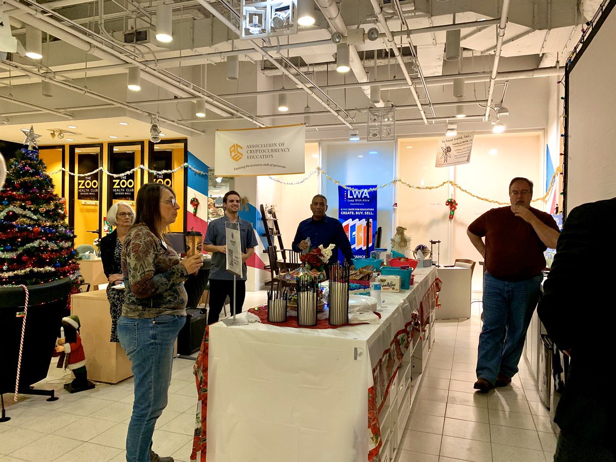 NeowareStudios's tweet image. 🎉🎈Happy Birthday @CrazySwami13!! 
Your work and vision has guided us to where we are now. As our CTO, Partner, Friend, and Founder we are proud to have you by our side. 🔥🚀 

Thank you for all that you do! 

♥️Love,
Your Team!