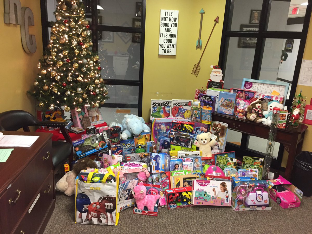 Thanks so much to all our students, staff, and parents for donating an unwrapped toy to our toy drive this year. These toys will help so many kids have an amazing holiday this season. ❤️Thank you also to STUCO, Mrs. Caries, Mrs. Dusek, and Micah's Toy Chest. <a href="/ruthcherryint/">Ruth Cherry Interm.</a>