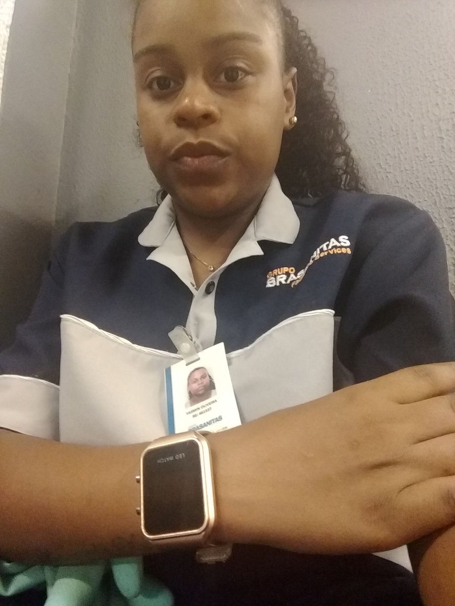 Yaasminoliv's tweet photo. Alcançar oque se deseja da #Trabalho, mais não pare de lutar porque está cansado; pare apenas quando tiver #Triunfado!
Minha única #Vergonha e de um dia, eu não puder dar a minha filha tudo oque ela #Merece. https://t.co/qqSEGubLAb