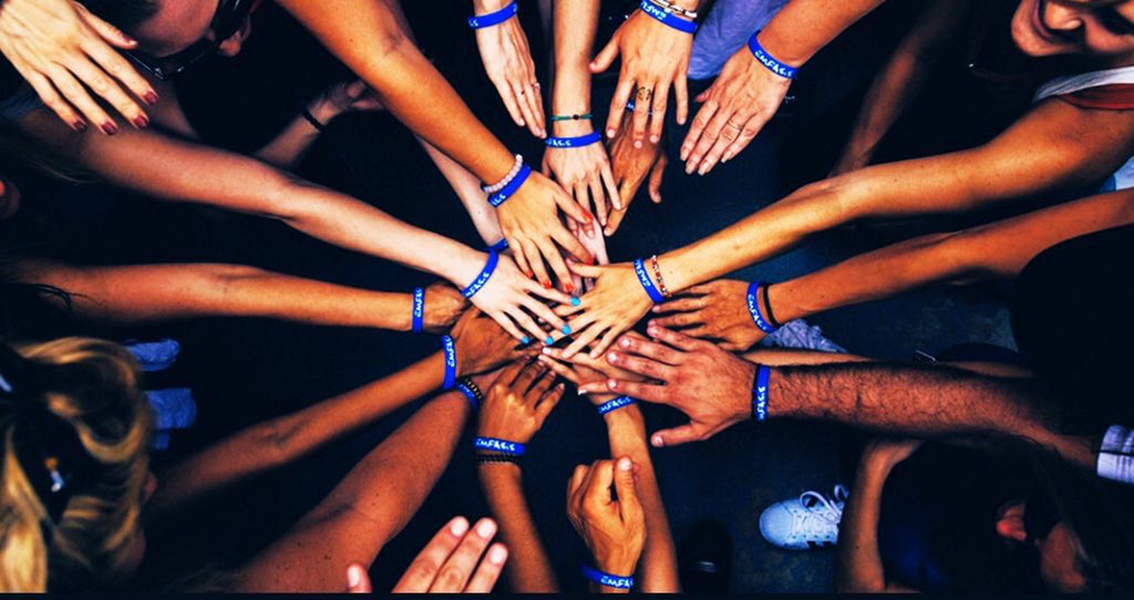 TheWarriorFound's tweet image. Nearing 500 followers so here’s to the Next President and First Lady 👊 🧢👊🧢👊🧢👊🧢👊🧢👊🧢 @VisurantViz @mykmc13 @StephanieGladd4 @Lor12Lee @AndrewYang @Cym62346961 @HadahiiliYazhi @vets4yang #YangGang #DonateToAndrewYang #Yang2020 #FridayFeeling