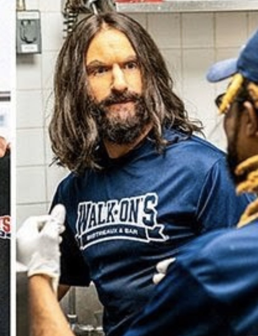 Brees transforms into long-haired dishwater for 'Undercover Boss'