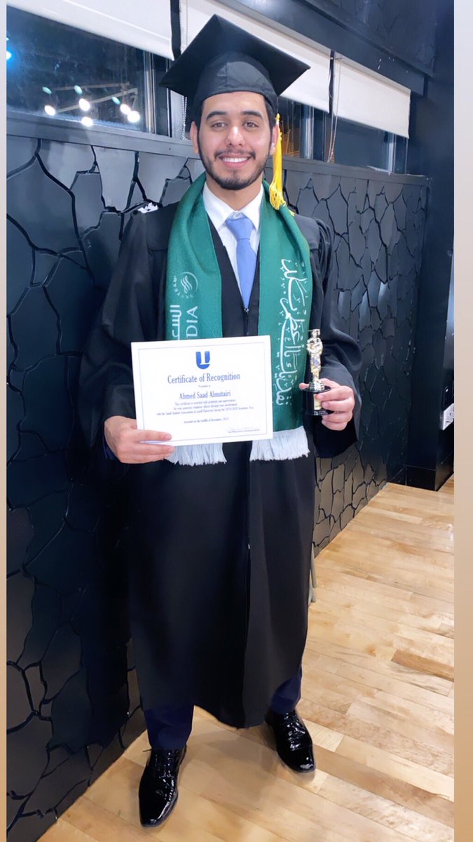 aljumaiah9's tweet image. اللهم ليس بجهدي واجتهادي 
وانما بتوفيقك ،،

تم بحمد لله وتوفيقه تخرجي 
من مدينة بوسطن في امريكا 
جامعة Lasell university 
بدرجة البكالوريوس بتخصص 
 العلاقات العامة والعلوم السياسية.