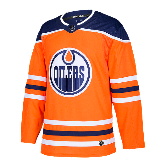 SinBin_Sports's tweet photo. Congratulations @Tromzz_ ! You have won yourself a Connor McDavid Jersey.

Want additional entries into our next 11 draws, including the Edmonton Oilers tickets? Like and retweet this post!

Tomorrow’s winner will receive our Howies Hockey package! https://t.co/ky6xQCZ83R