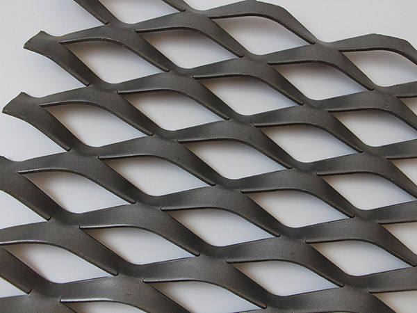 SourceWireMesh's tweet image. Aluminum Expanded Metal

Product Description
Aluminum expanded metal is also called stretch mesh. It is made of the original plate which adopt the latest technology to cut and expand. It is stronger, lighter in weight and more rigid than the original base metal. ,