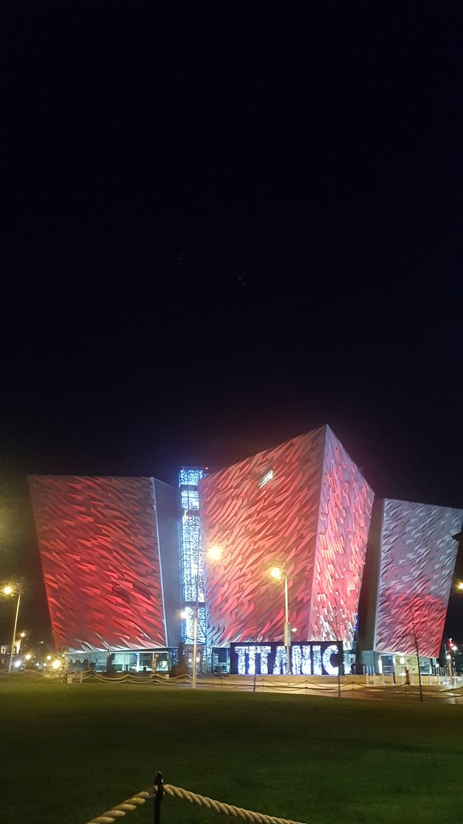 Lou_Gray_Too's tweet photo. What a venue #EY #EYabsolute #belfast #team #fabulous https://t.co/K7BLWJ2ses