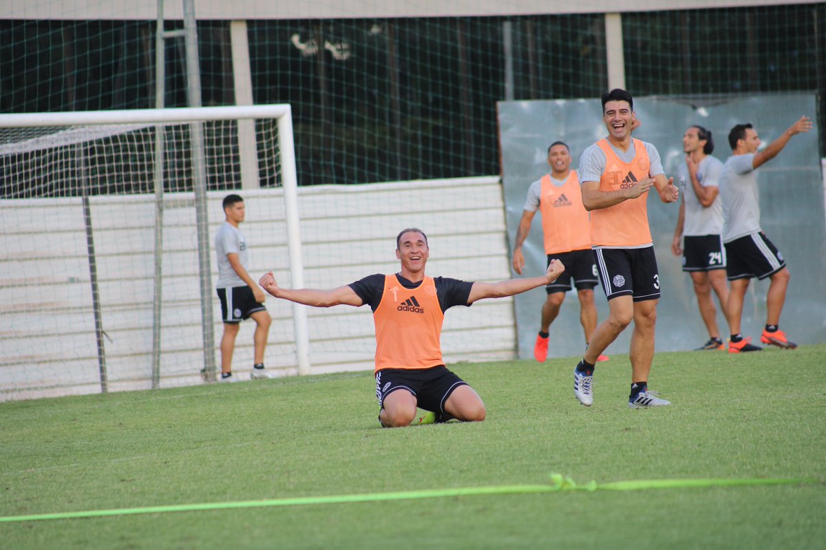 elClubOlimpia's tweet photo. ¡Último picado de los #TetraTerrestres! 

#JuntosHastaLasEstrellas 🌟 https://t.co/X4WLmEvRHC