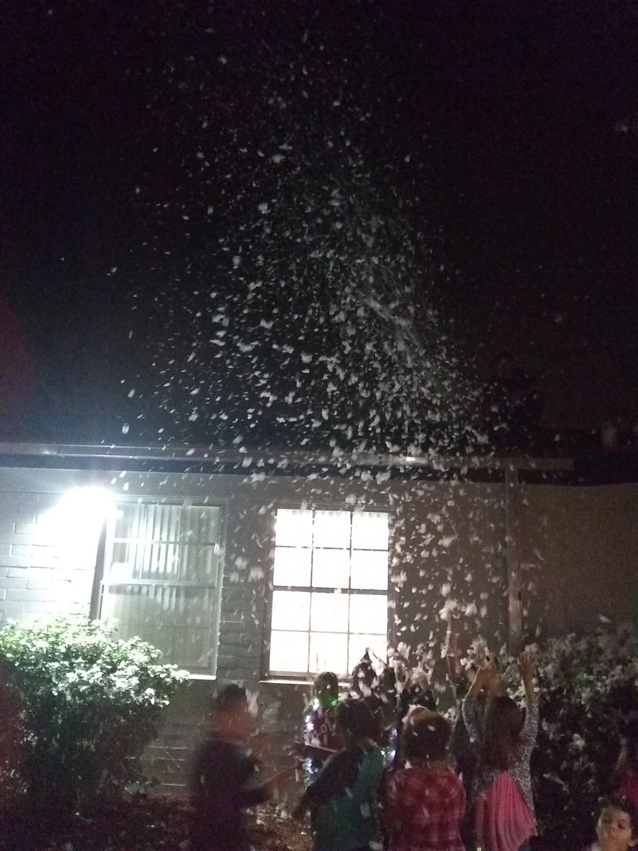ssvanslyke's tweet photo. Snow falls at Enterprise #LightupEnterprise https://t.co/dQtMqt4bUC