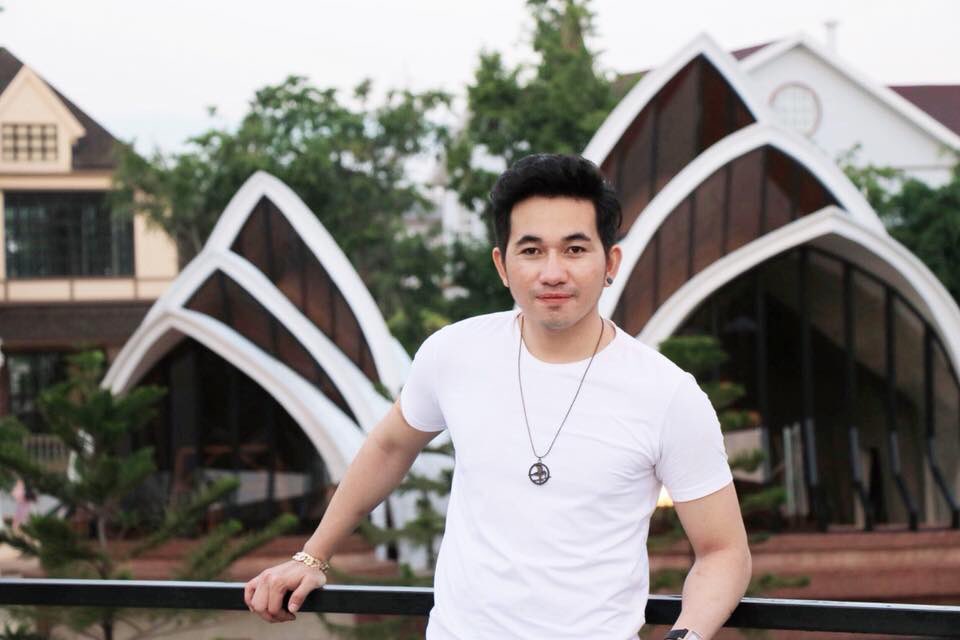 ដារុន tweet media