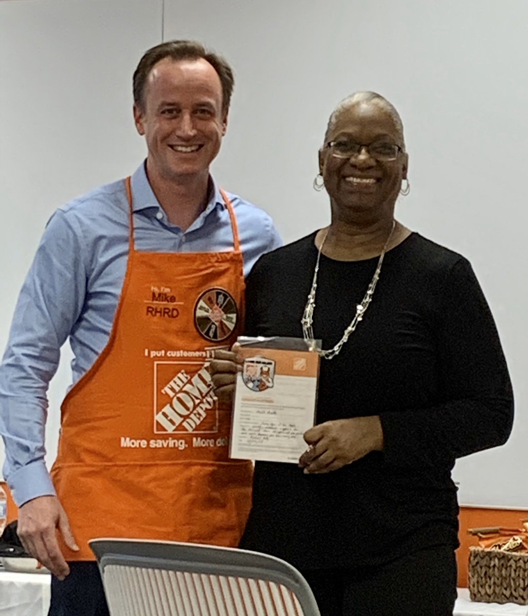 Mandy Henry tweet media