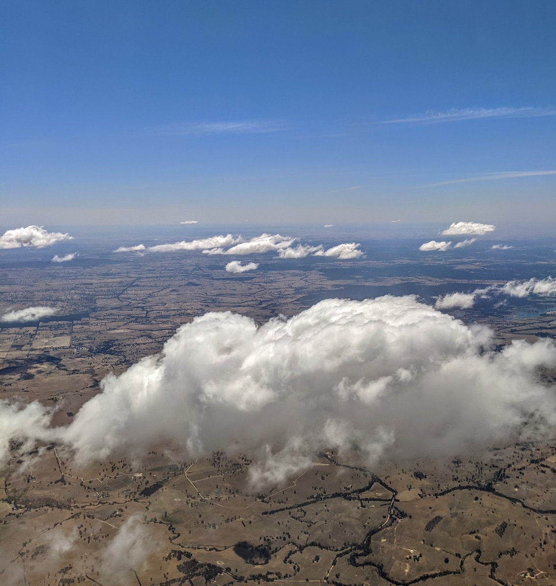 Well rested, I'm ready to attend the first part of this weekend's schedule. Full Spirit @ Lyon. One of my favorite destinations on the globe is that City. Playtime in less than 2hrs @lapetitsalon @fmbooking <a href="/freecloud/">Alan Patrick</a>