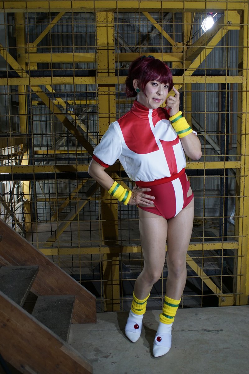 鈴原 ゆりか アップが遅れましたが 今年１１月に撮影したユングです ｐａｒｔ３ 搭乗機は シズラー黒 必殺技は ジャコビニ流星アタック トップをねらえ ユングフロイト スタジオ 宇宙光業 Ulwstudio 撮影 鈴原ゆりか Yurikasuzuhara