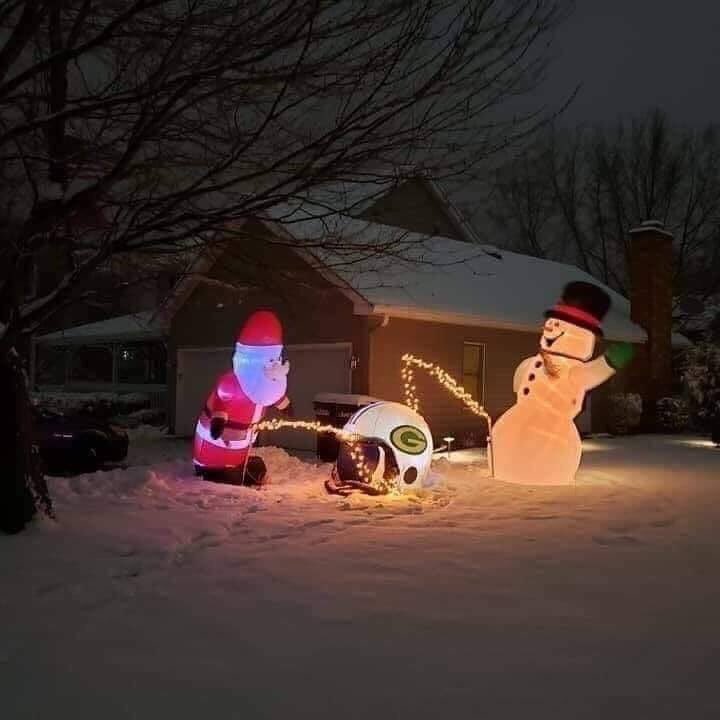 RedLineRadio's tweet photo. It’s the most wonderful time of the year 🐻⬇️ https://t.co/32okUB1QPw