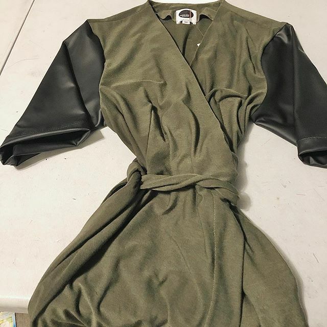 Cherry_Chic_yyc's tweet photo. Wrap Dress Olive Green. I just realized I didn’t add it to my previous post so here it is. 
The Pleather Sleeved Wrap dress in sizes (10 – 14). There are only limited amounts available at the Lights of the North market in Winnipeg. .
.
.

#market #busine… https://t.co/hvPbhVr3qQ https://t.co/Yo3YYiFjWn