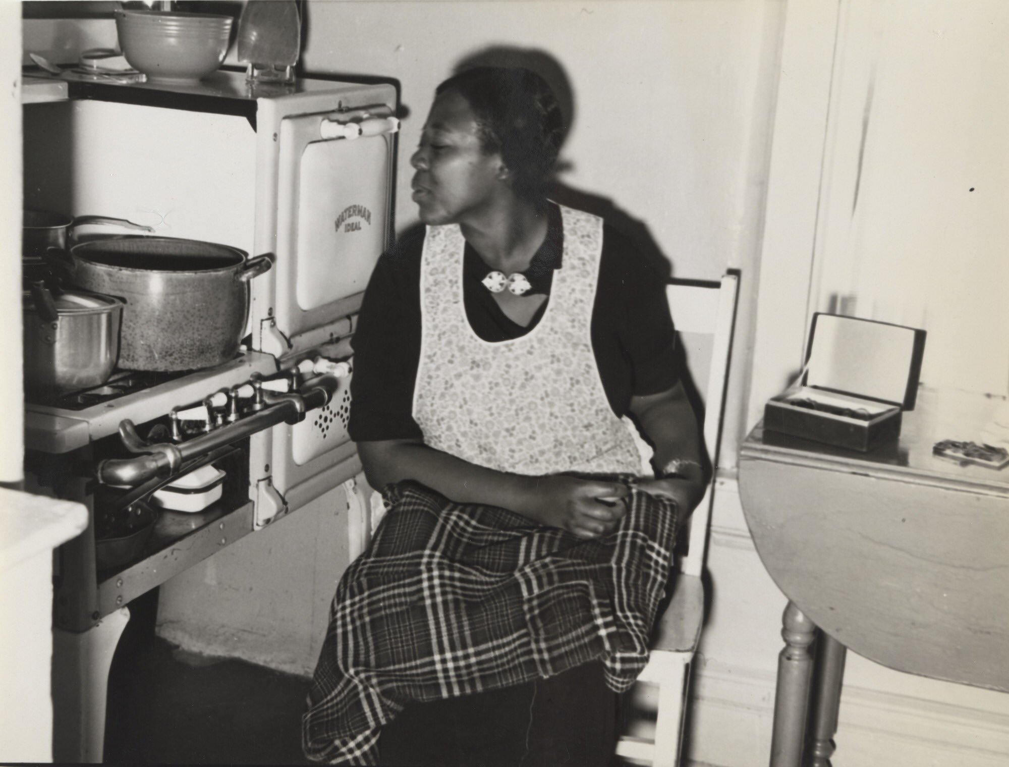 SOLAECLIPSE®️ on Twitter "South Bronx (1930s1950s). The Bronx Slave