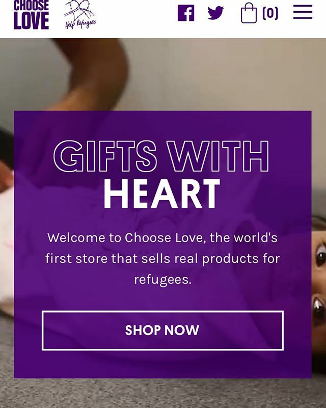gabbyly's tweet photo. If you are thinking of donating this holiday season, check out @chooselove. #chooselove https://t.co/WfaW3azI9C https://t.co/HGCtwmGaoV