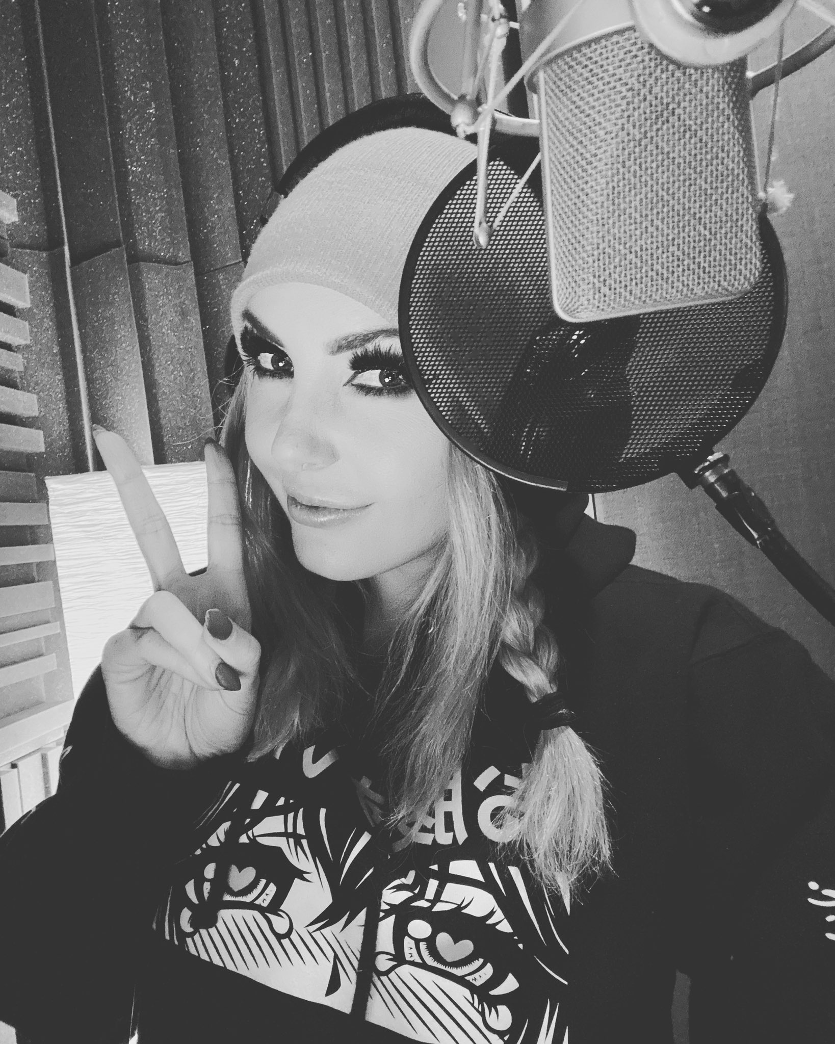 🍄Jessica Nigri🍄 on Twitter "👀👀👀 https//t.co/JKAO5Vi3Ba" / Twitter