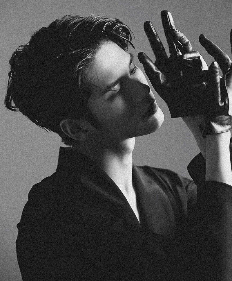 ⇀ 𝑪𝒐𝒅𝒆𝒏𝒂𝒎𝒆: 𝑹𝒐𝒏𝒊𝒏

𝘏𝘪𝘵𝘮𝘢𝘯 𝘧𝘰𝘳 𝘩𝘪𝘳𝘦
𝘓𝘪𝘵. &amp; 𝘋𝘦𝘴. 𝘰𝘯 𝘳𝘦𝘵𝘶𝘳𝘯
𝘌𝘪𝘨𝘩𝘵𝘦𝘦𝘯 𝘱𝘭𝘶𝘴 𝘤𝘰𝘯𝘵𝘦𝘯𝘵
𝘔𝘶𝘭𝘵𝘪𝘷𝘦𝘳𝘴𝘦 / 𝘍𝘢𝘯𝘥𝘰𝘮𝘭𝘦𝘴𝘴
𝘍𝘶𝘳𝘵𝘩𝘦𝘳 𝘪𝘯𝘧𝘰𝘳𝘮𝘢𝘵𝘪𝘰𝘯 𝘣𝘦𝘭𝘰𝘸

⇀ 𝑭𝒂𝒗𝒐𝒖𝒓𝒊𝒕𝒆 𝒂𝒏𝒅 𝑹𝑻?