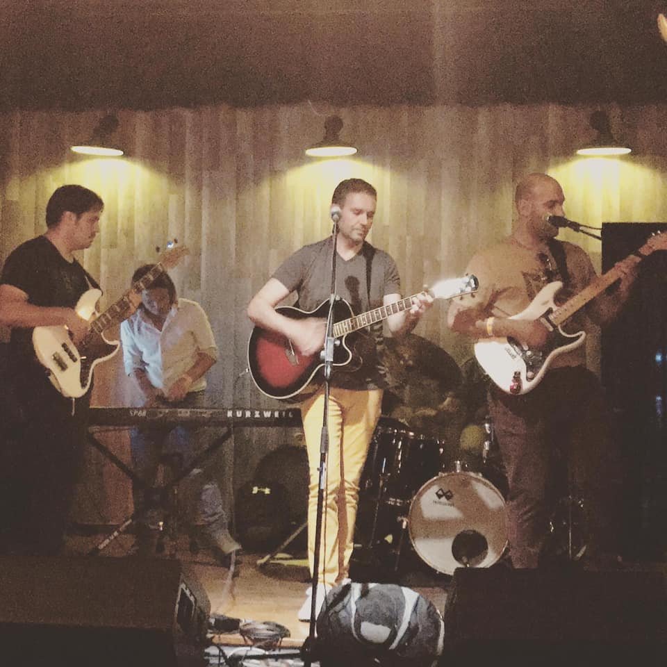 MSComprimir's tweet image. Prendete a @radiofmq 93.5 Mhz que ya llega una entrevista IMPERDIBLE con los #LicenciadoPyterson