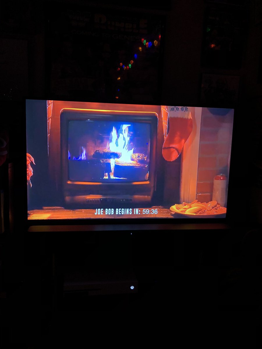 ArmyDave3382's tweet photo. @therealjoebob @kinky_horror @Shudder @abbytoir @badtechno @ErnieTheDragon One Hour warning until #JoeBobsRedChristmas #TheLastDriveIn on #Shudder it’s the most wonderful time of the year #MutantFam #FreeDarcy #WeLoveDarcy #DarcyUnchained The #TwitterMachine is ready https://t.co/uDDsqt0XI9