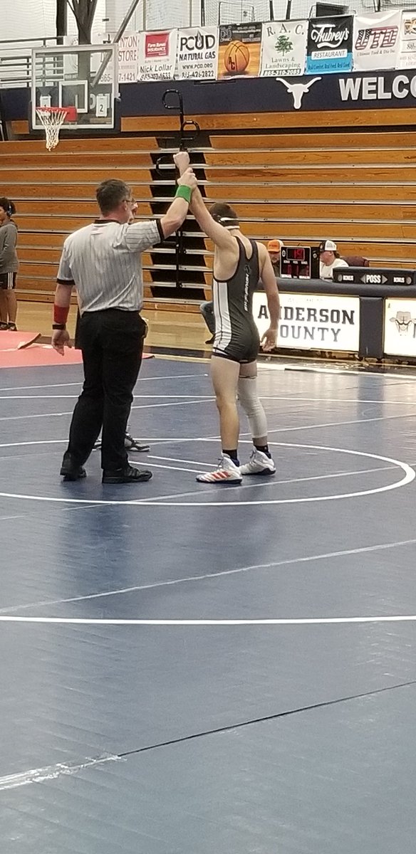 DewayneBailey9's tweet photo. AC wrestling Team goes 3-0 tonight beating Powell, Fulton and Bearden!!! Reece the Beast goes 2-1 getting caught in his one loss...🤘#ACWRESTLING #REECETHEBEAST 🤼♂️ https://t.co/qm4z7I4VEm