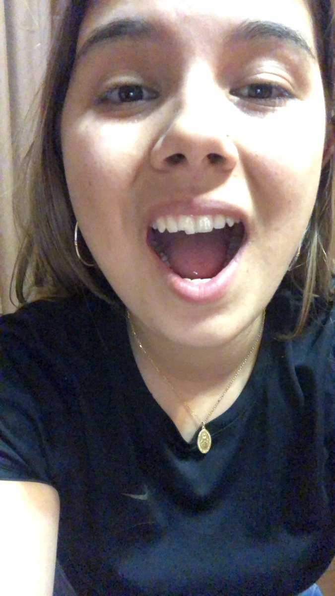 MelaGarcia23's tweet image. RT o se t parte el diente como a mi