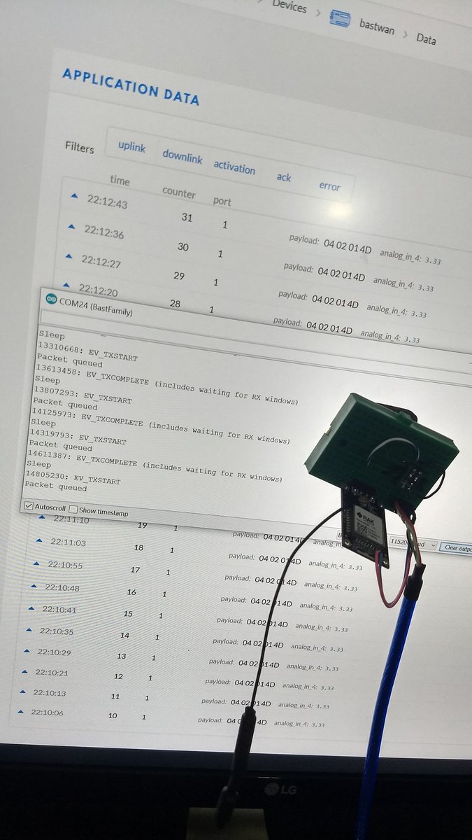 LoRa_Now's tweet photo. @electronicats @ForeverWero @azerimaker It's working with lmic! Great job @electronicats 👏🏻👏🏻👏🏻 https://t.co/HJVzRUoUAx
